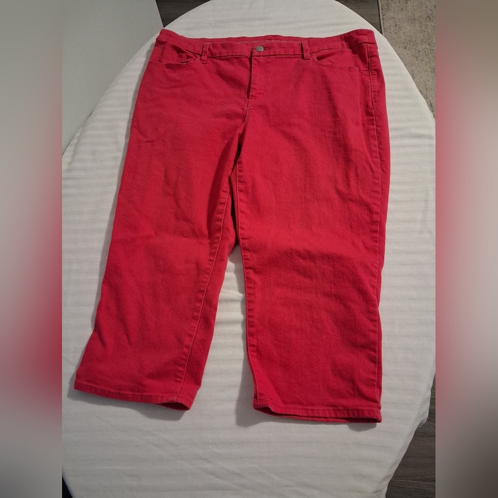 Women's Hot Pink Capri Pants Size XL